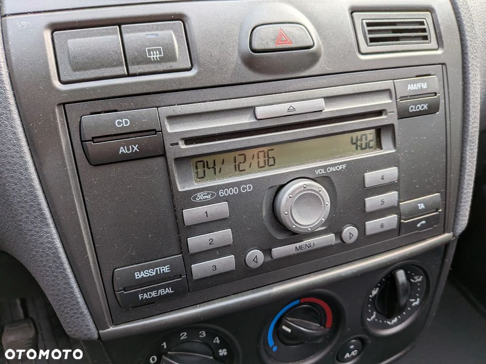 Ford Fiesta 1.3 - 13