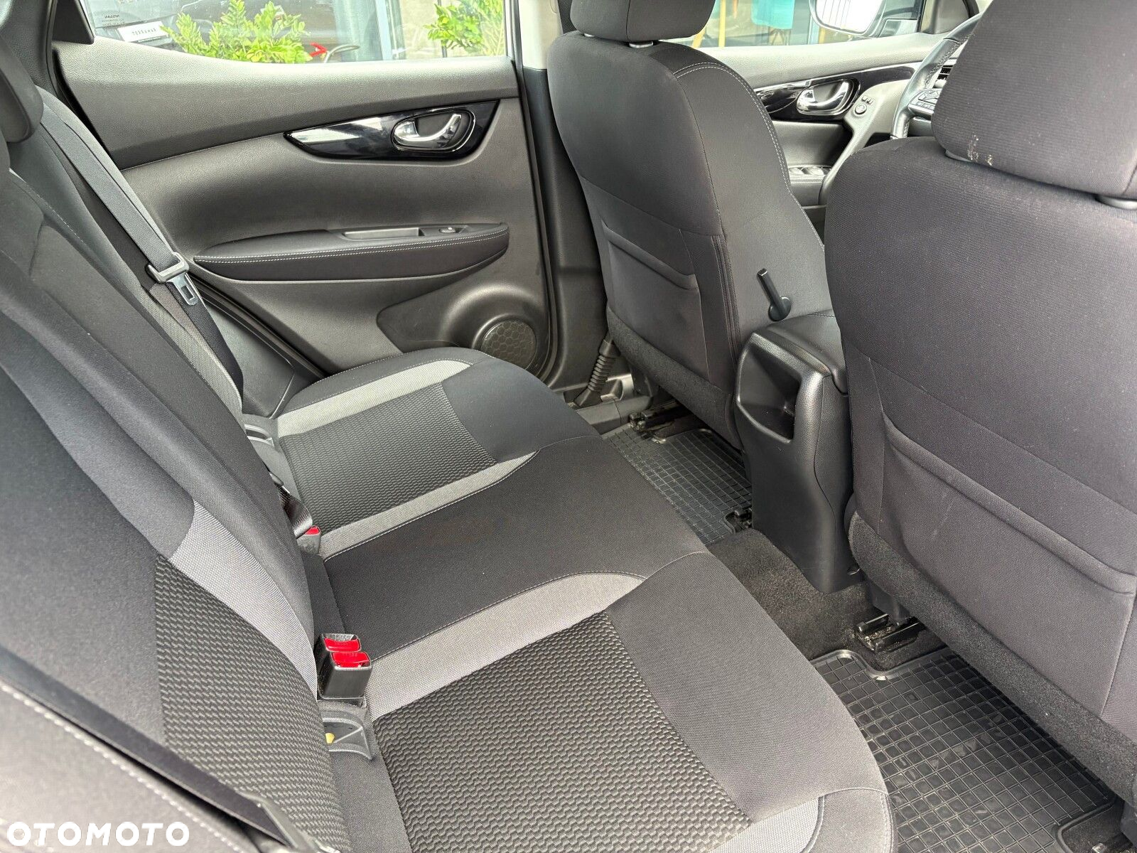 Nissan Qashqai - 14