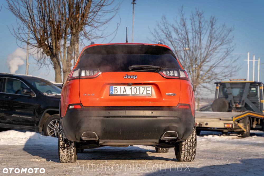Jeep Cherokee - 9