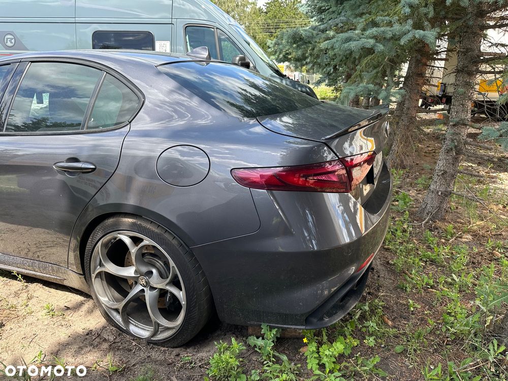 Alfa Romeo Giulia 2.9 Bi Turbo V6 Quadrifoglio - 7