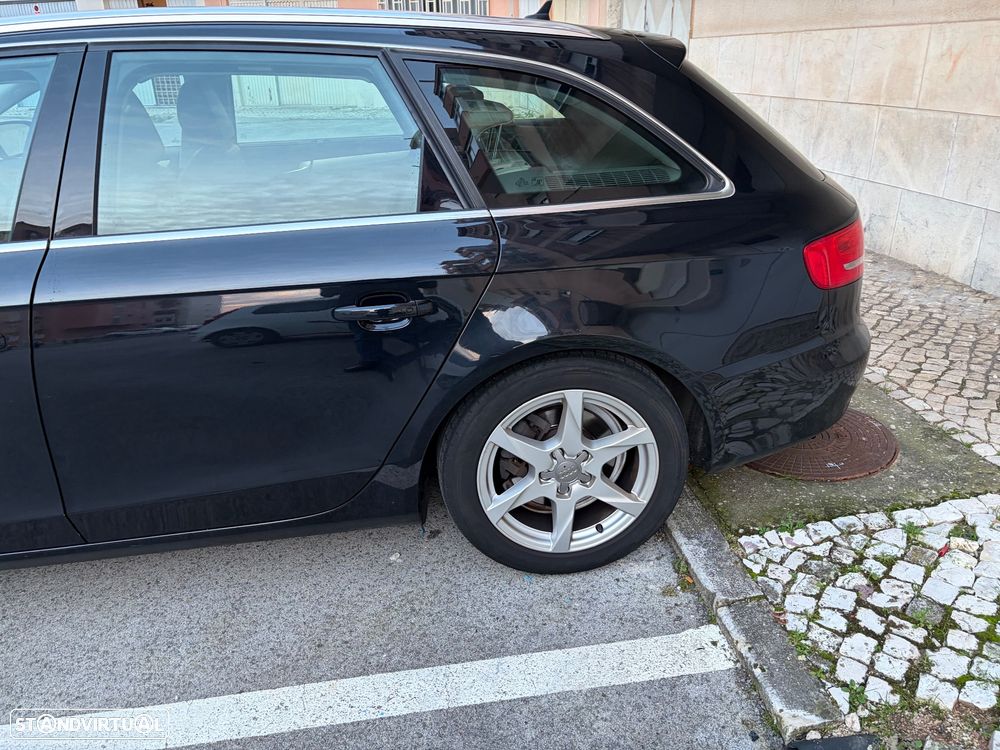 Audi A4 Avant 2.0 TDI Business Line Advance - 7