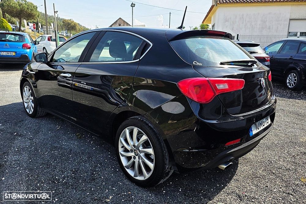 Alfa Romeo Giulietta 1.6 JTDM Super - 4