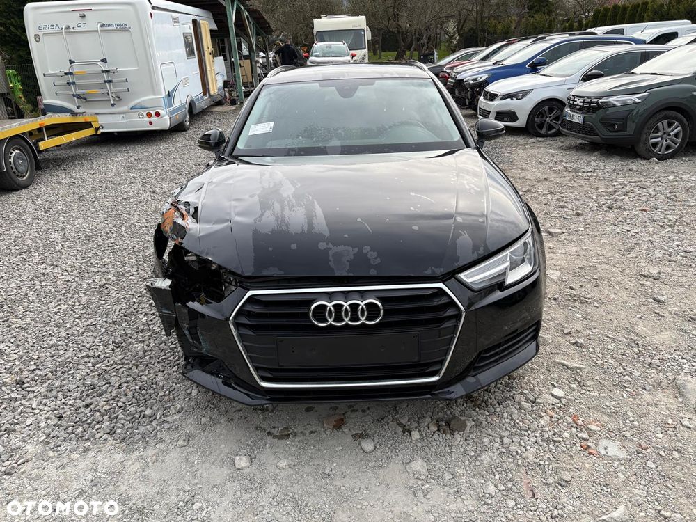 Audi A4 Avant 2.0 TDI design - 6