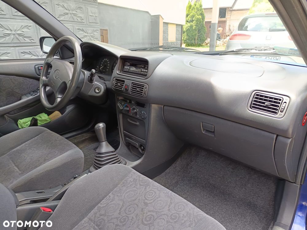 Toyota Corolla - 6