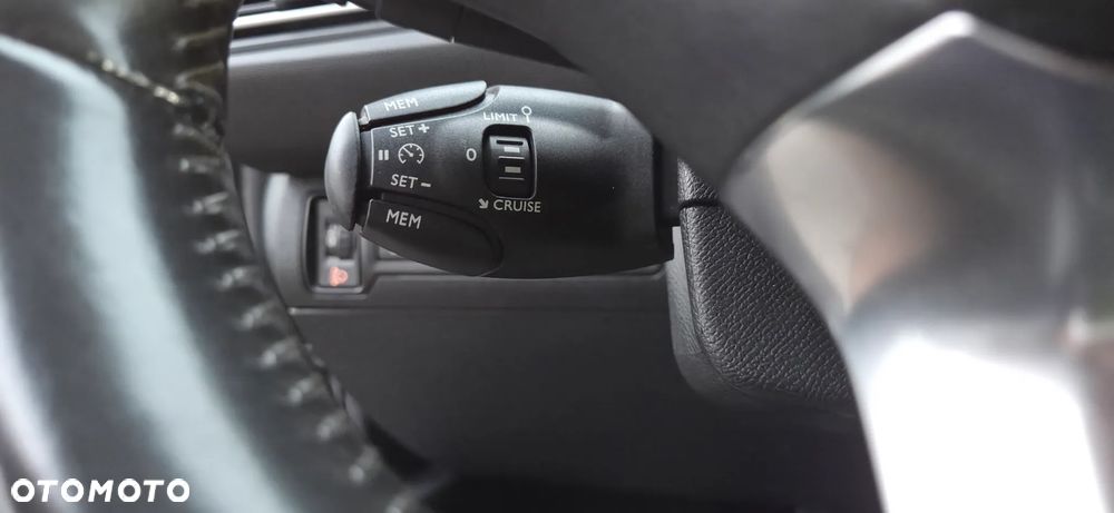 Peugeot 308 1.6 HDi Style - 34