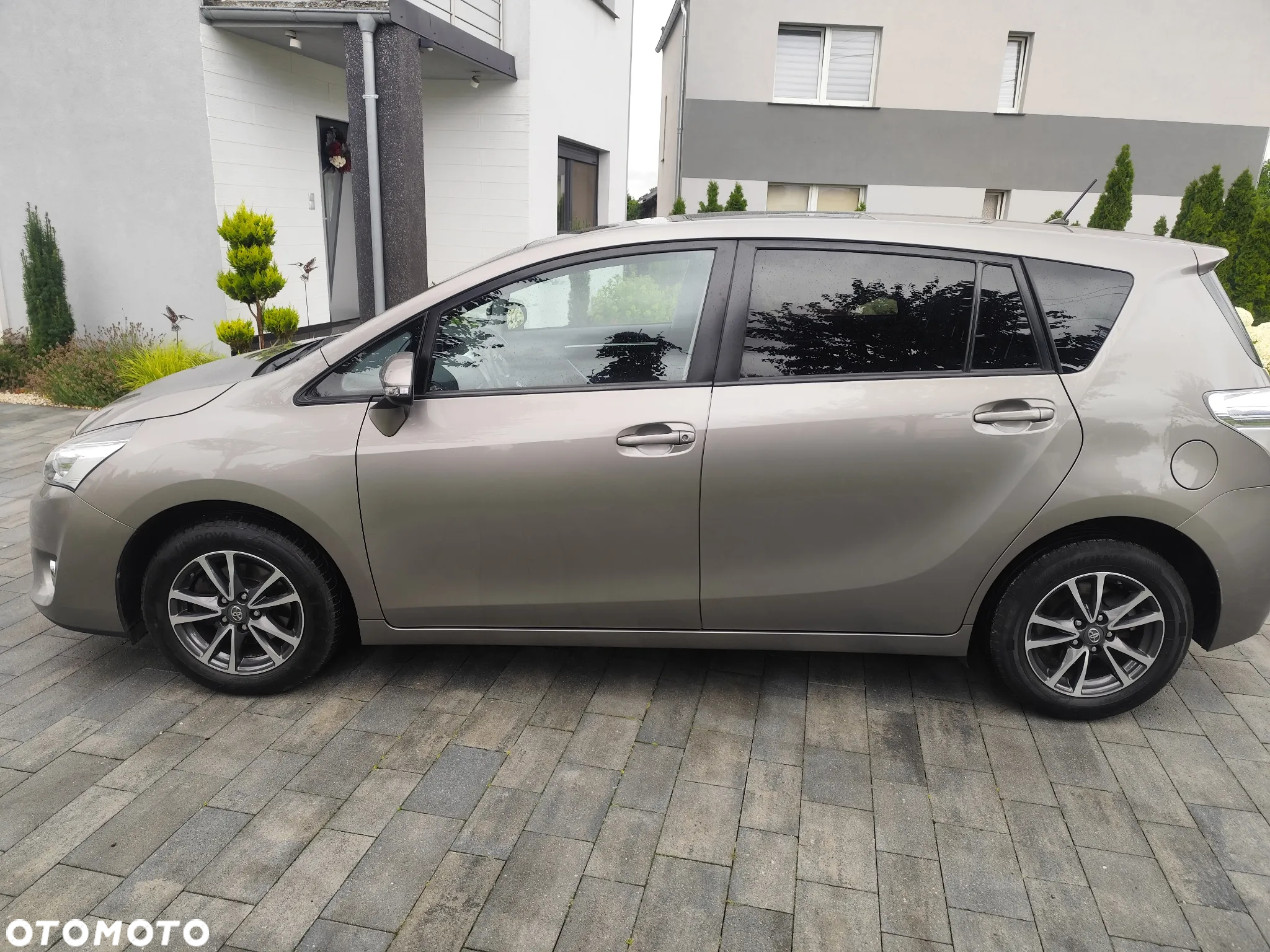 Toyota Verso - 9