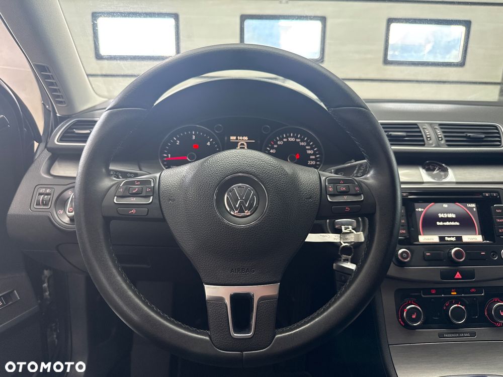 Volkswagen Passat 2.0 TDI DPF Comfortline - 17