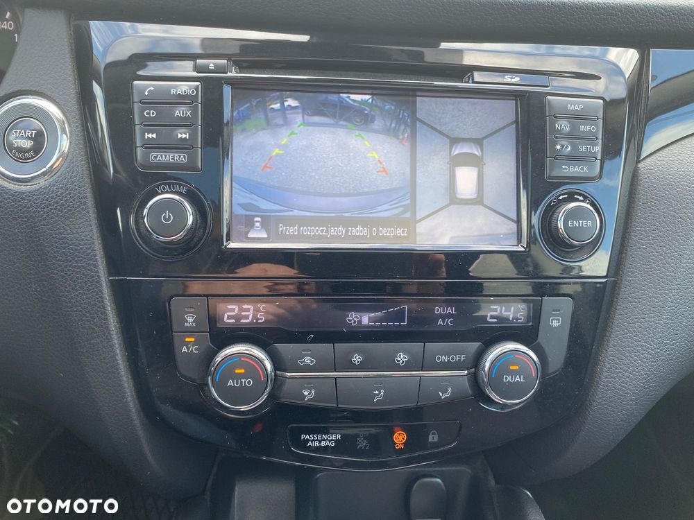 Nissan Qashqai 1.6 DIG-T N-Connecta - 34