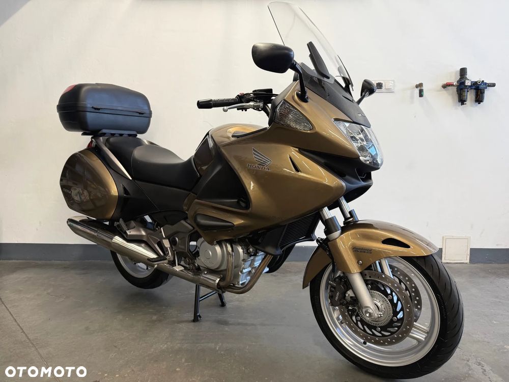 Honda Deauville - 1