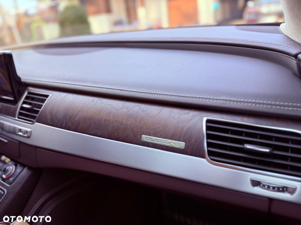 Audi A8 4.2 FSI L Quattro - 13