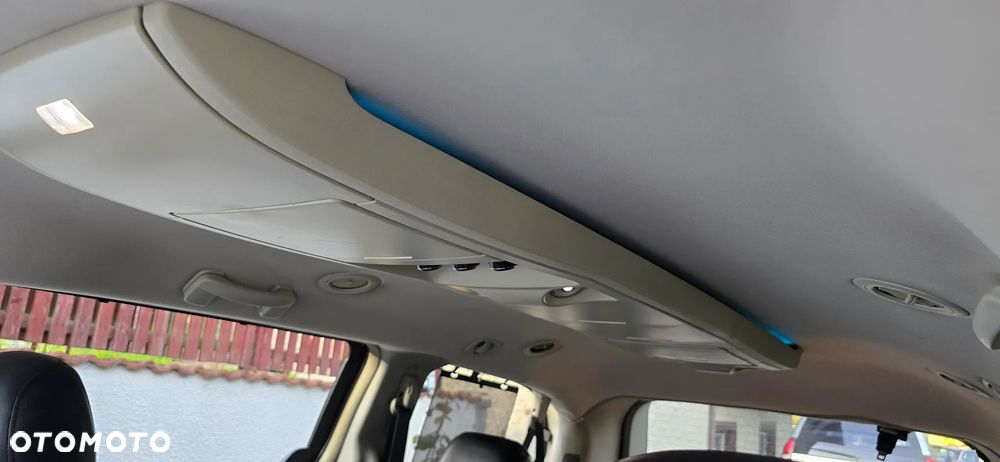 Chrysler Grand Voyager 2.8 CRD Automatik Limited - 35