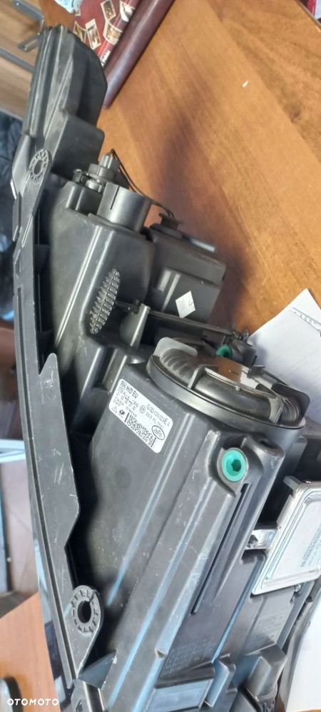 LAMPA PRZEDNIA PRAWA RANGE ROVER EVOQUE XENON GJ32-13W029EA - 2