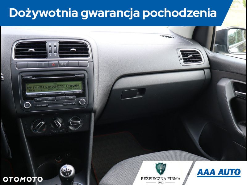 Volkswagen Polo - 9