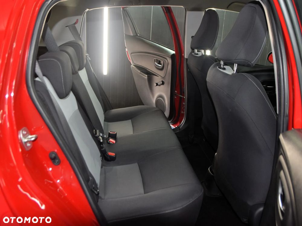 Toyota Yaris 1.5 Premium - 9