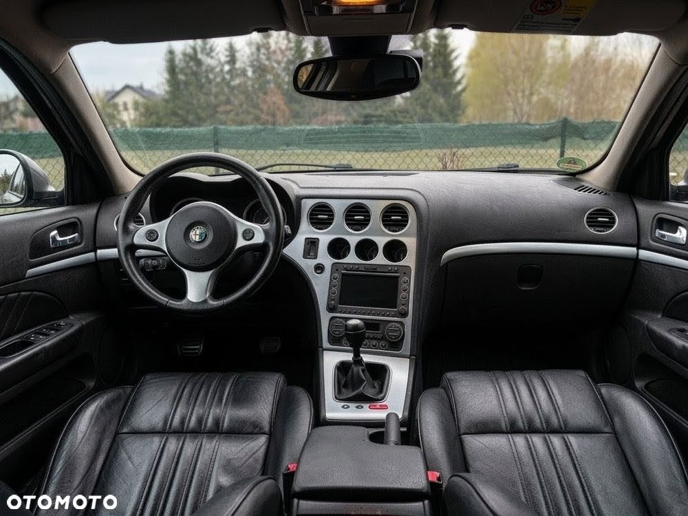 Alfa Romeo 159 2.4JTDM Distinctive - 8