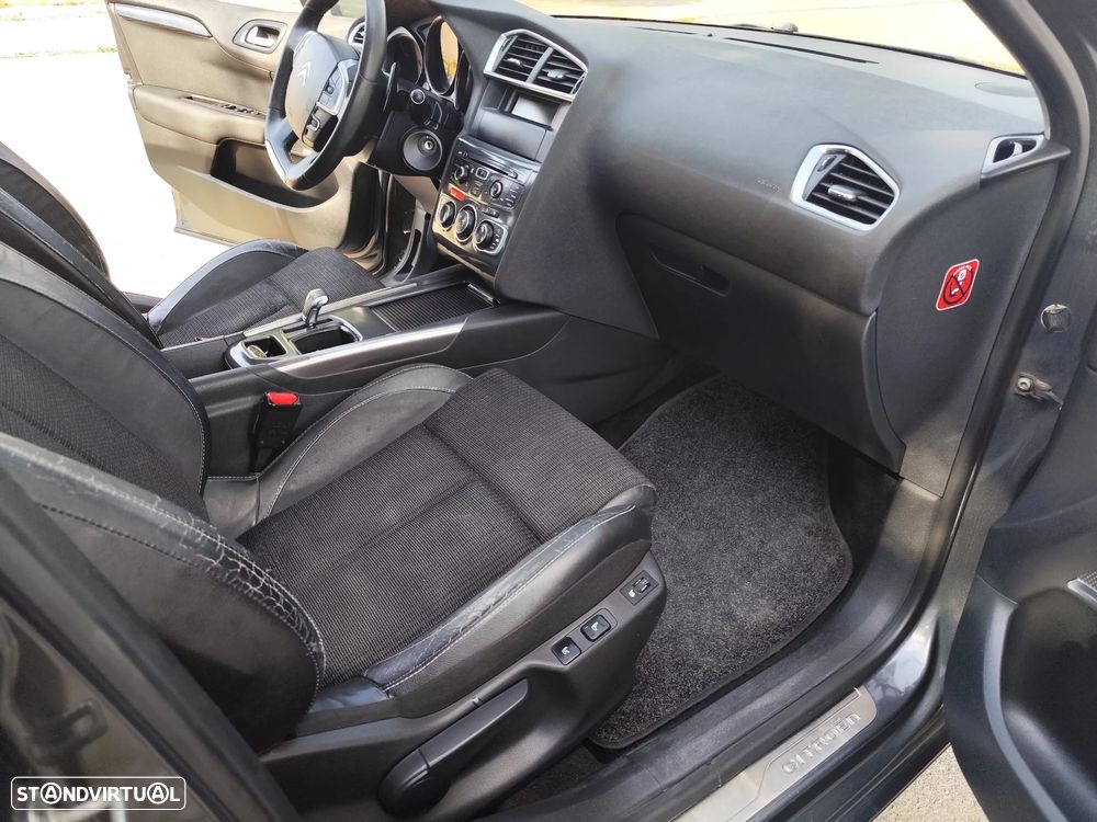 Citroën C4 1.6 e-HDi Exclusive J17 CMP6 - 10