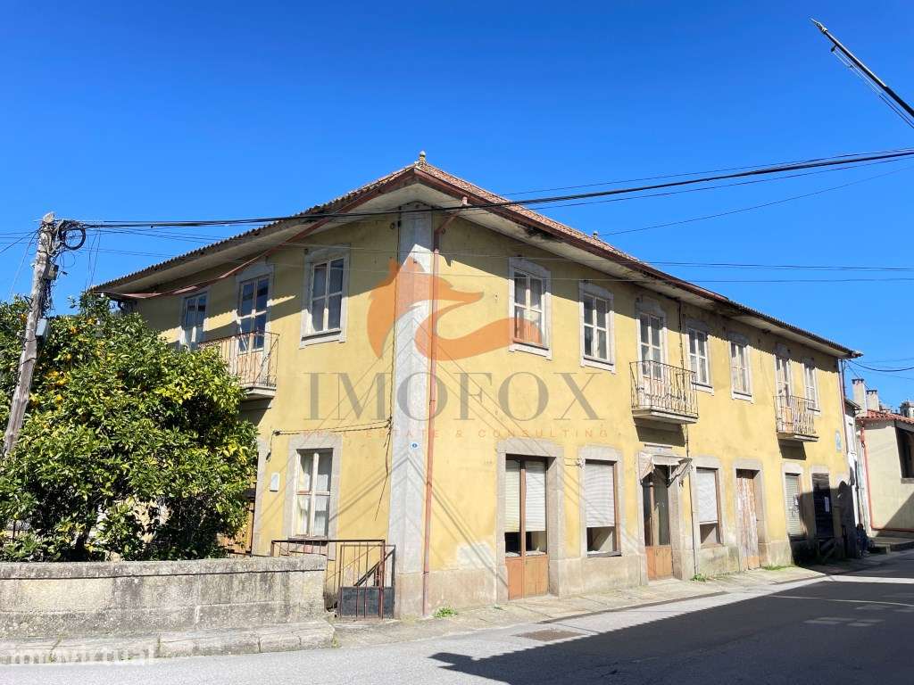 Pensão com 10 quartos localizada nas margens do rio Alva em Avô, Ol... - Grande imagem: 2/22