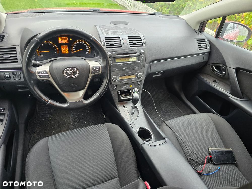 Toyota Avensis 1.8 Multidrive S Executive - 11