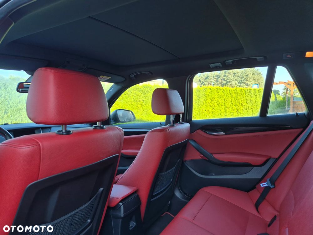 BMW X1 xDrive18d Sport Line - 24