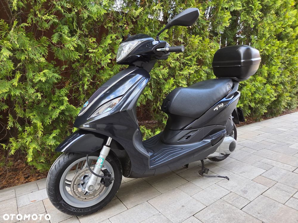 Piaggio FLY - 4