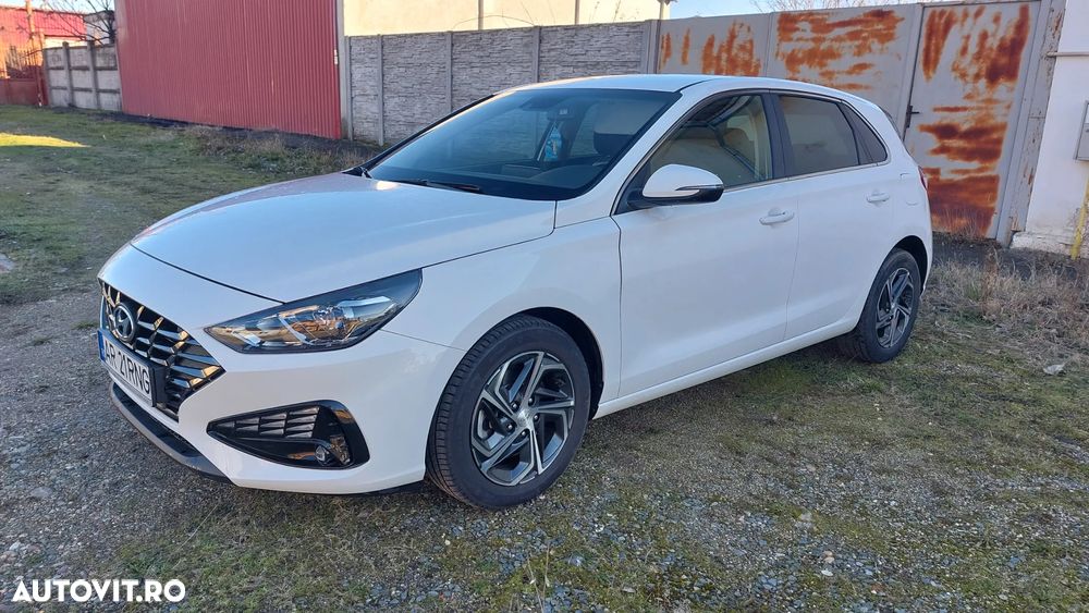 Hyundai i30 1.5 110CP 5DR M/T Highway - 1