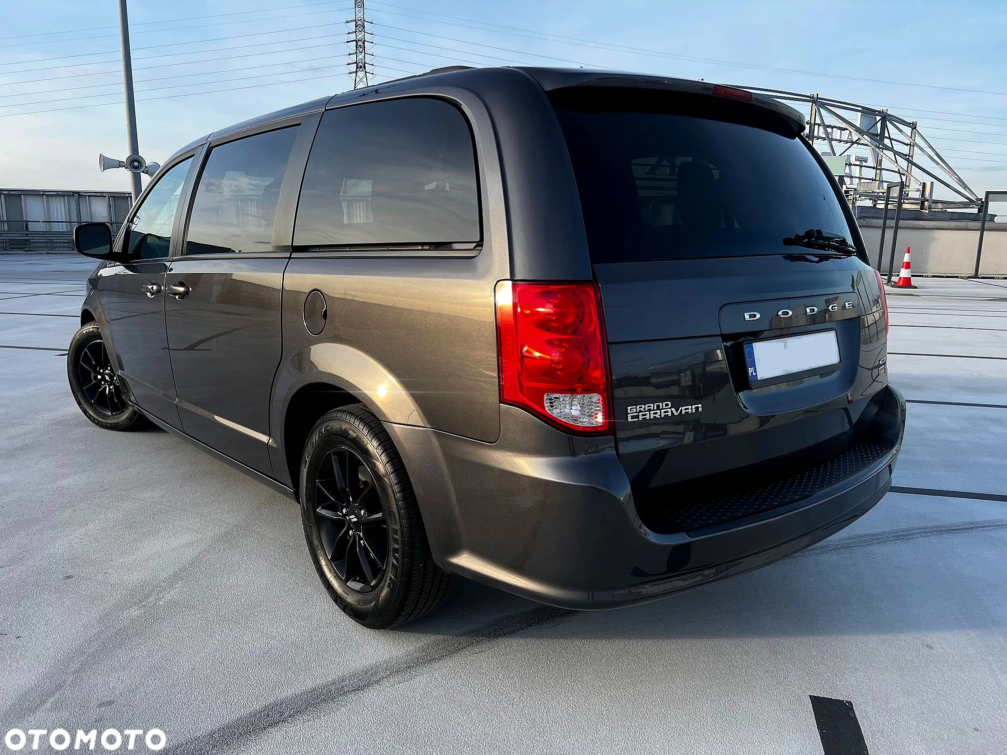 Dodge Grand Caravan - 12