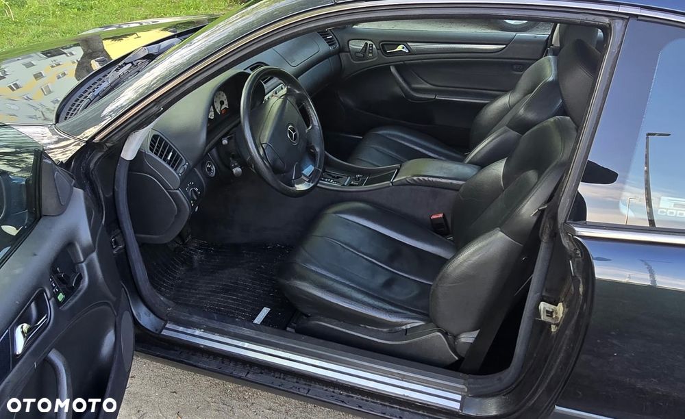 Mercedes-Benz CLK - 5