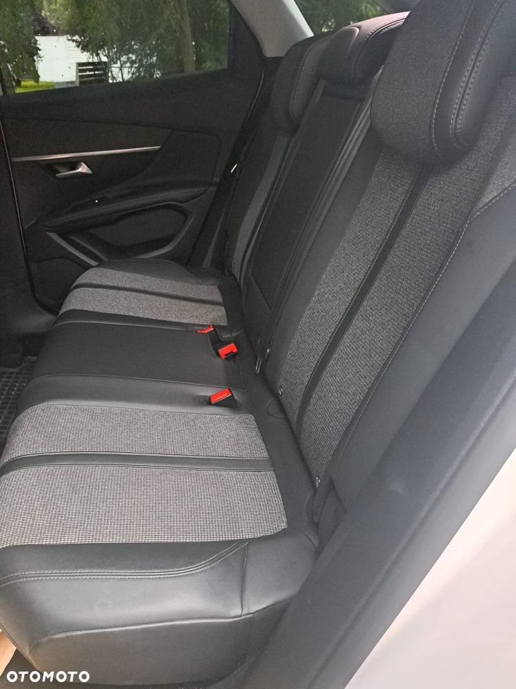 Peugeot 3008 1.2 PureTech Allure S&S EAT6 - 12