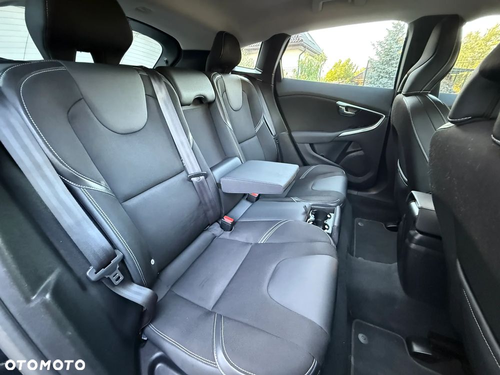 Volvo V40 D3 Momentum - 15