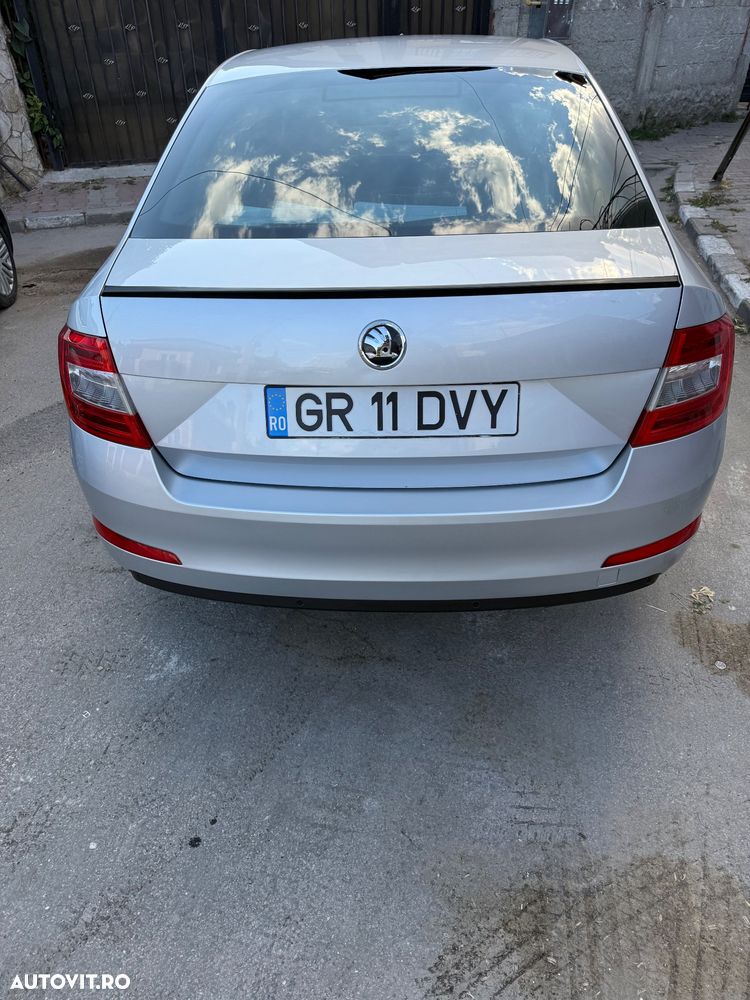 Skoda Octavia 1.6 TDI GREENLINE - 3