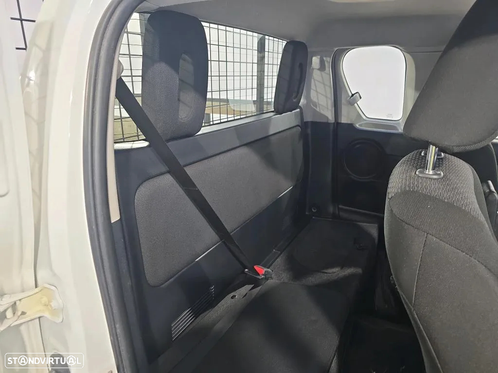 Toyota Hilux 2.4 D-4D 4WD CE CH - 12