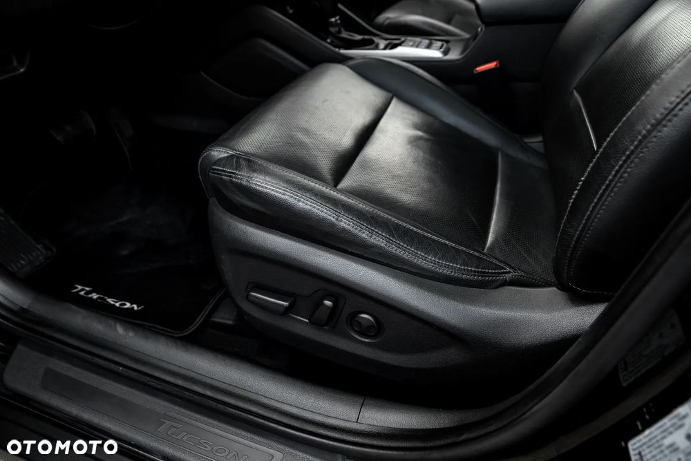 Hyundai Tucson 2.0 CRDI 4WD Automatik Premium - 18