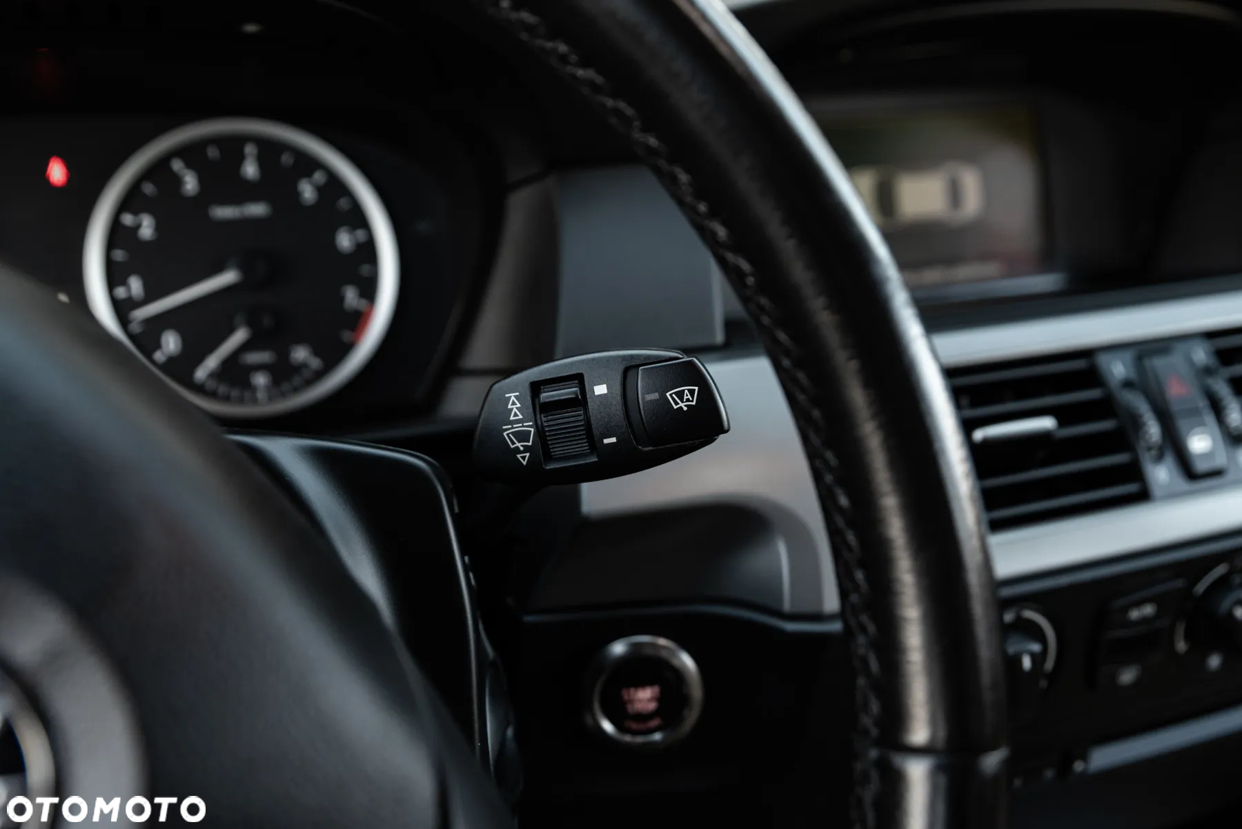 BMW Seria 5 525xi - 27