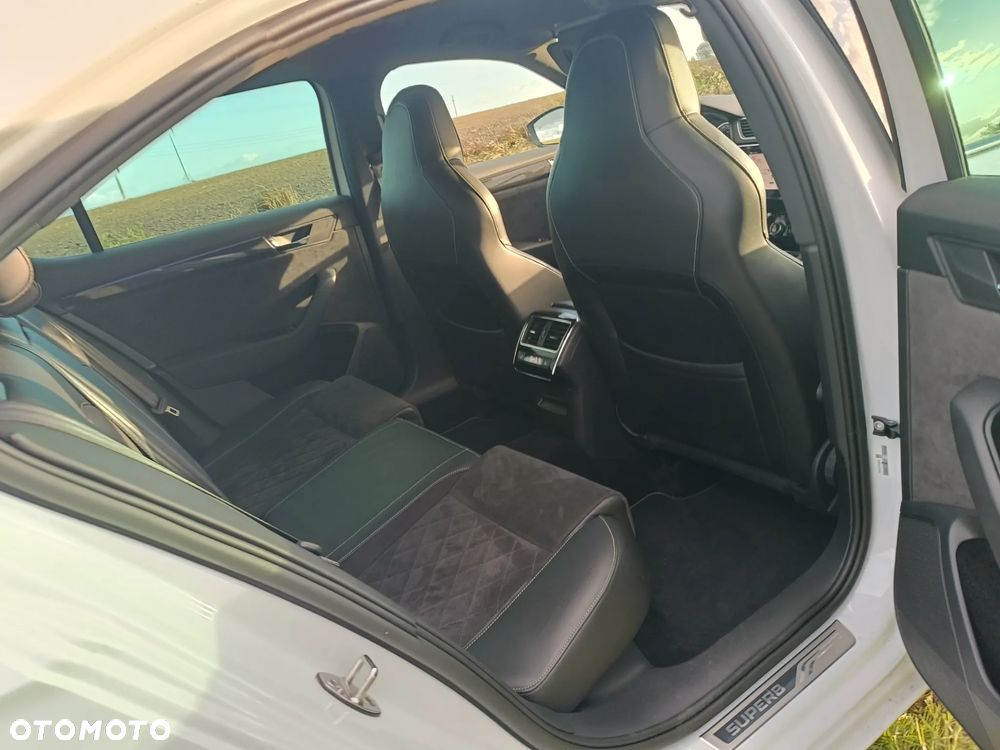 Skoda Superb 2.0 TSI Sportline DSG - 13