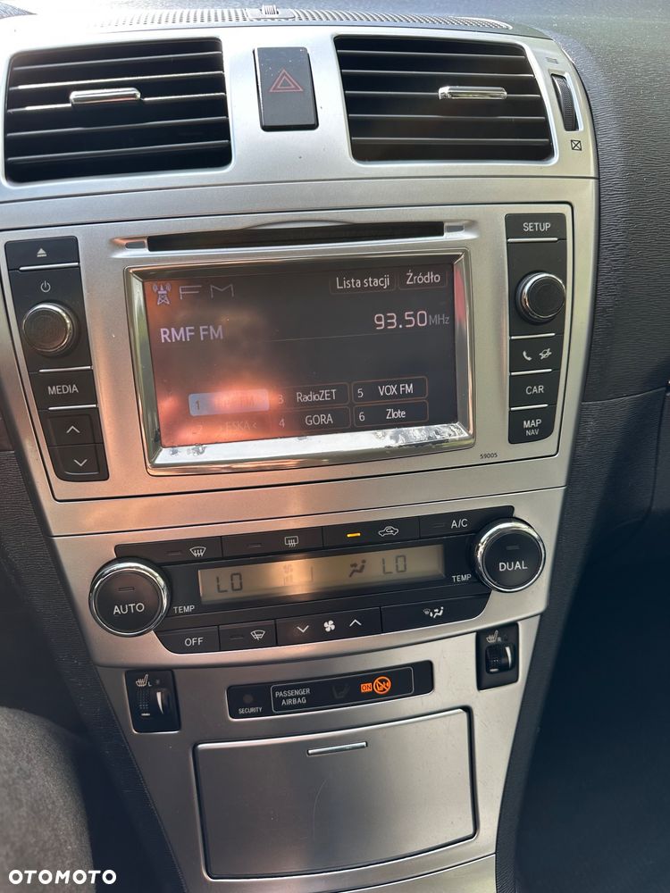 Toyota Avensis 1.8 Executive - 22