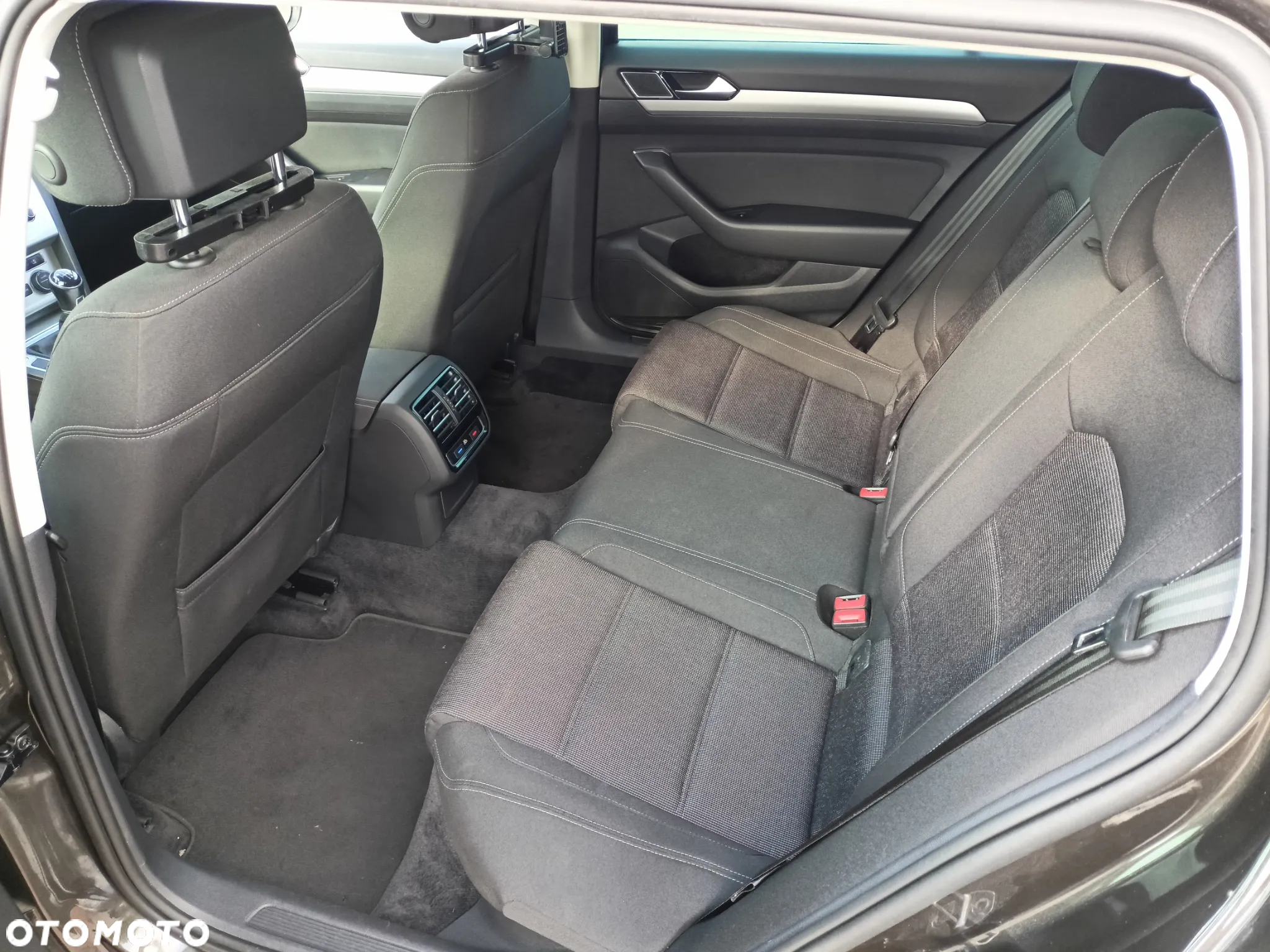 Volkswagen Passat Variant 2.0 TDI (BlueMotion Technology) Comfortline - 6