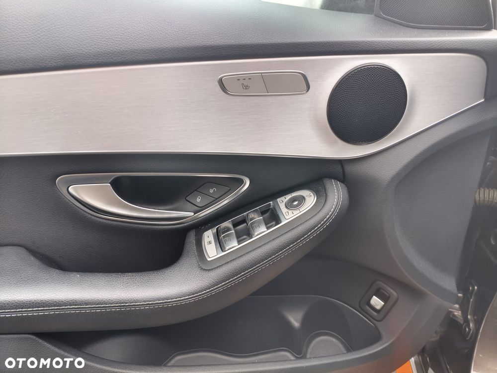 Mercedes-Benz Klasa C 250 9G-TRONIC Edition - 14