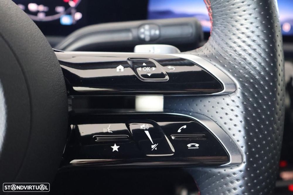 Mercedes-Benz A 250 e 8G-DCT AMG Line Advanced Plus - 25