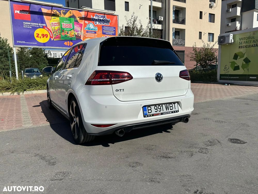 Volkswagen Golf 2.0 TSI BMT DSG GTI - 5