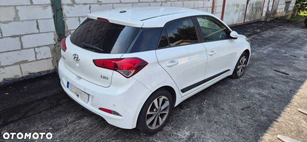 Hyundai i20 1.1 CRDi Comfort - 6