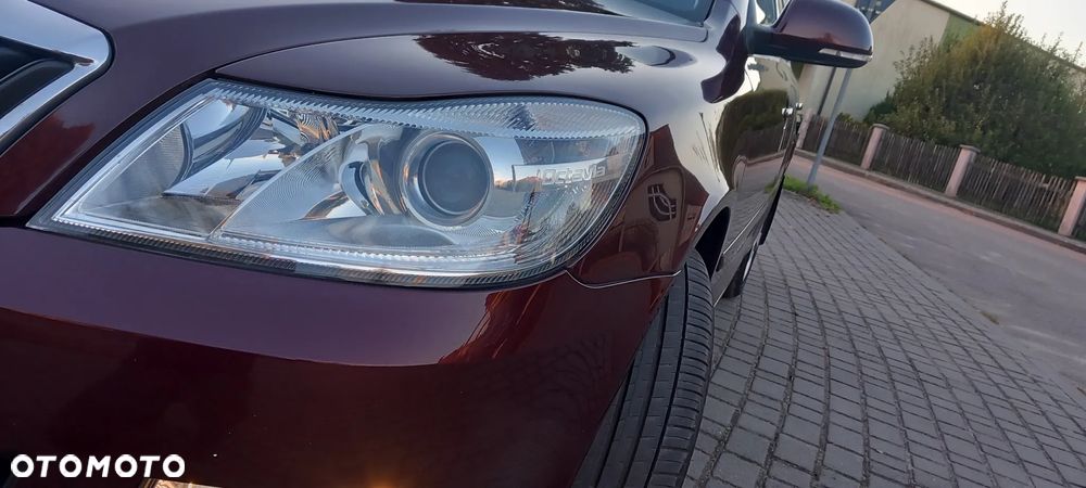 Skoda Octavia 2.0 TDI DPF Ambiente - 13