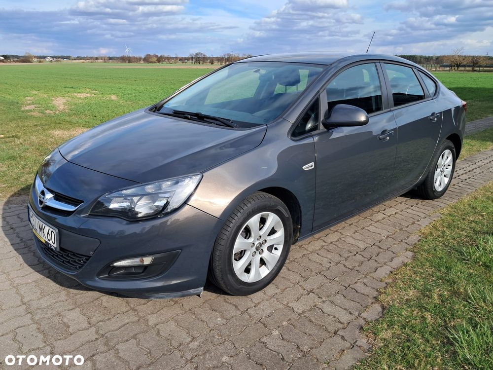 Opel Astra 1.6 Business - 1