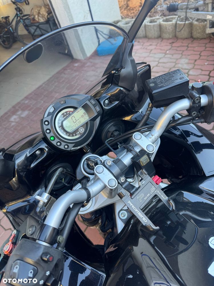 Yamaha FZ6 - 8
