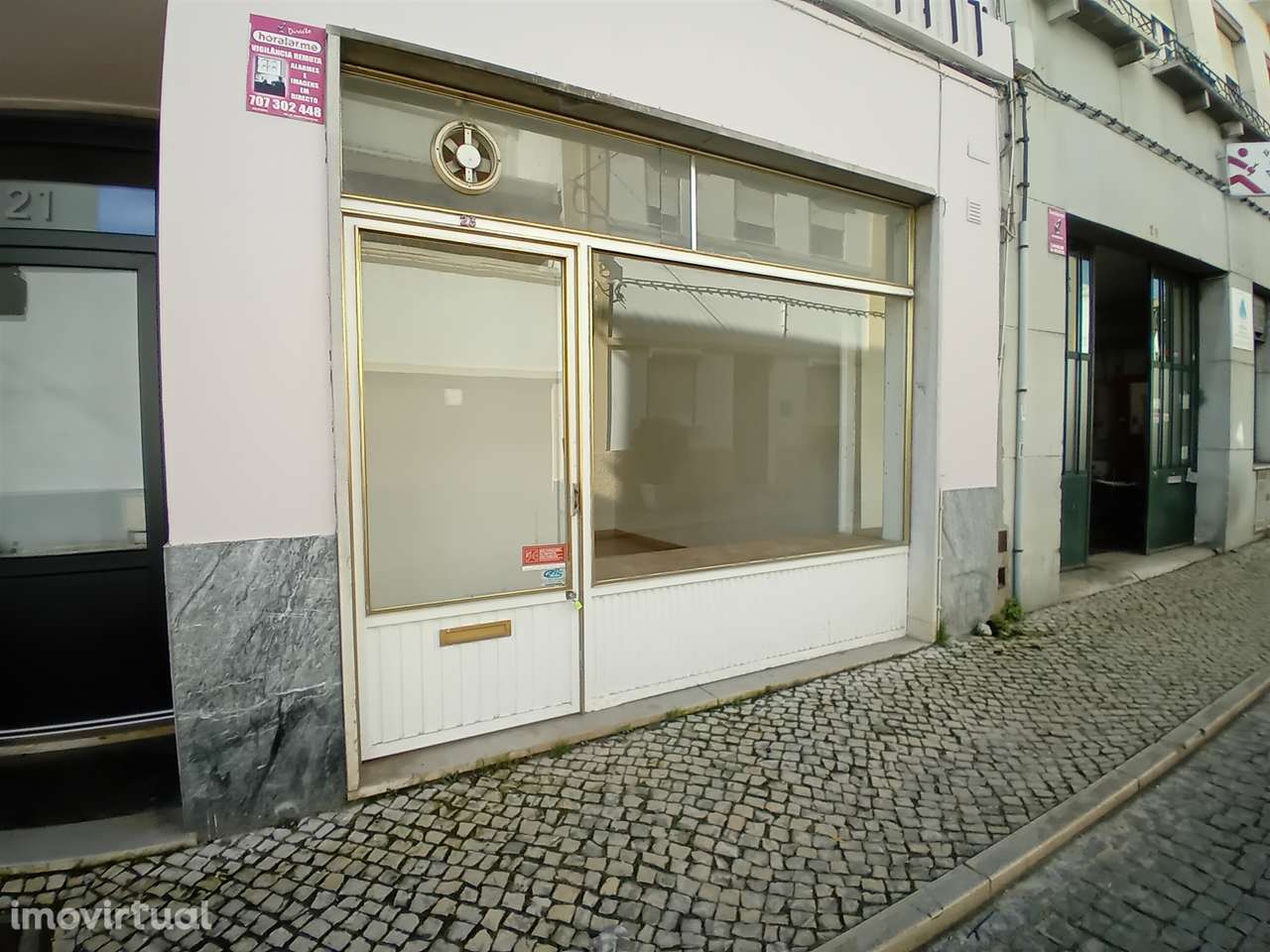 Loja T1 Venda em Torres Novas (Santa Maria, Salvador e Santiago),Torre - Grande imagem: 2/16