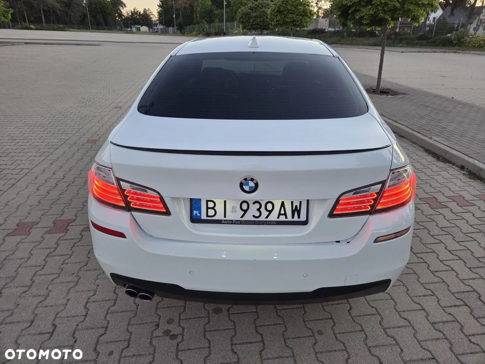 BMW Seria 5 528i xDrive Sport-Aut Modern Line - 17