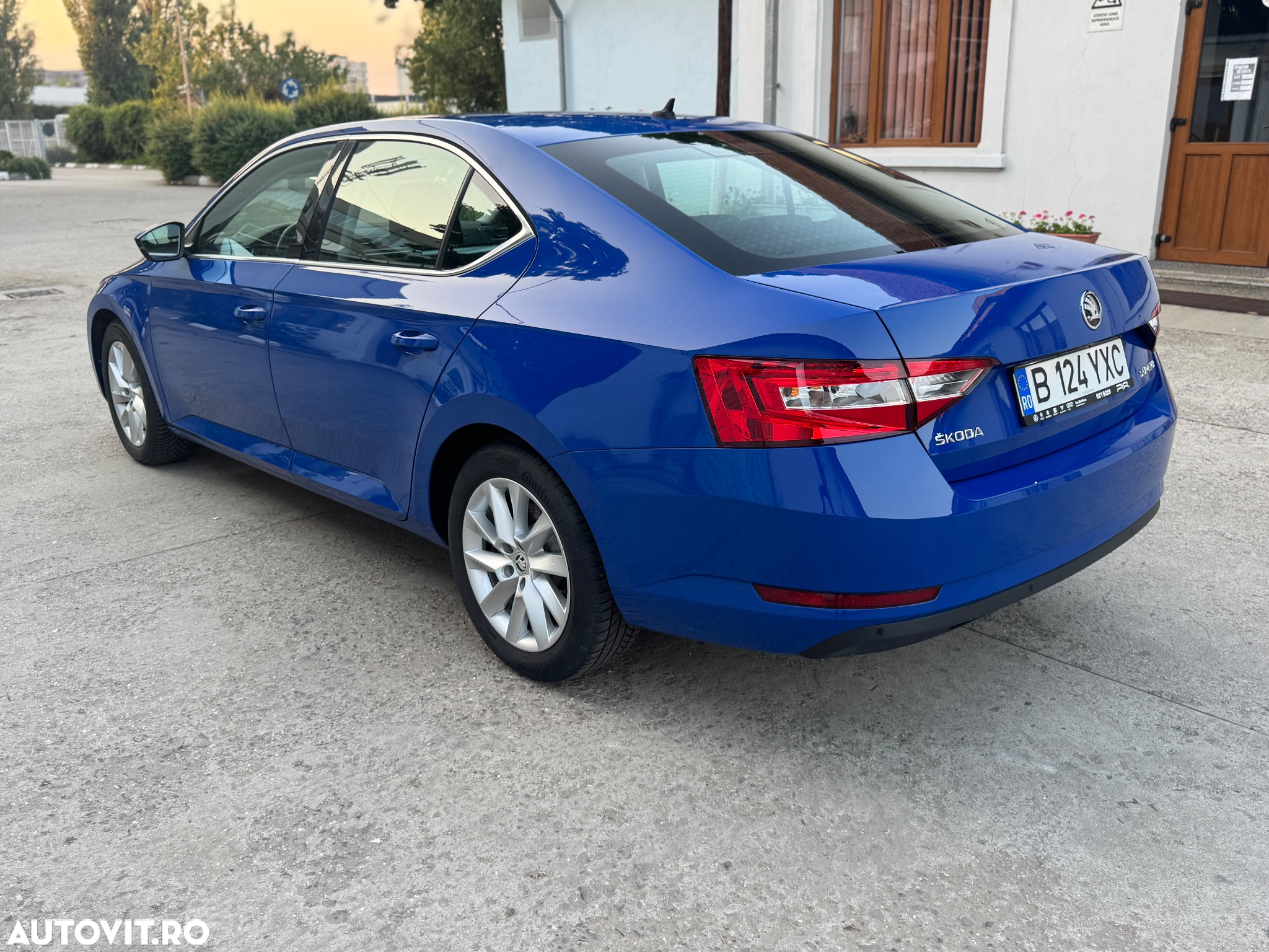 Skoda Superb 2.0 TDI Ambition - 2