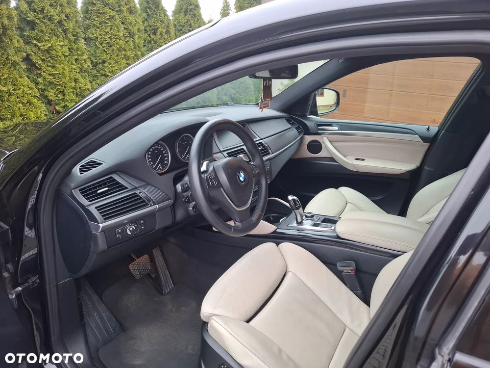 BMW X6 - 12