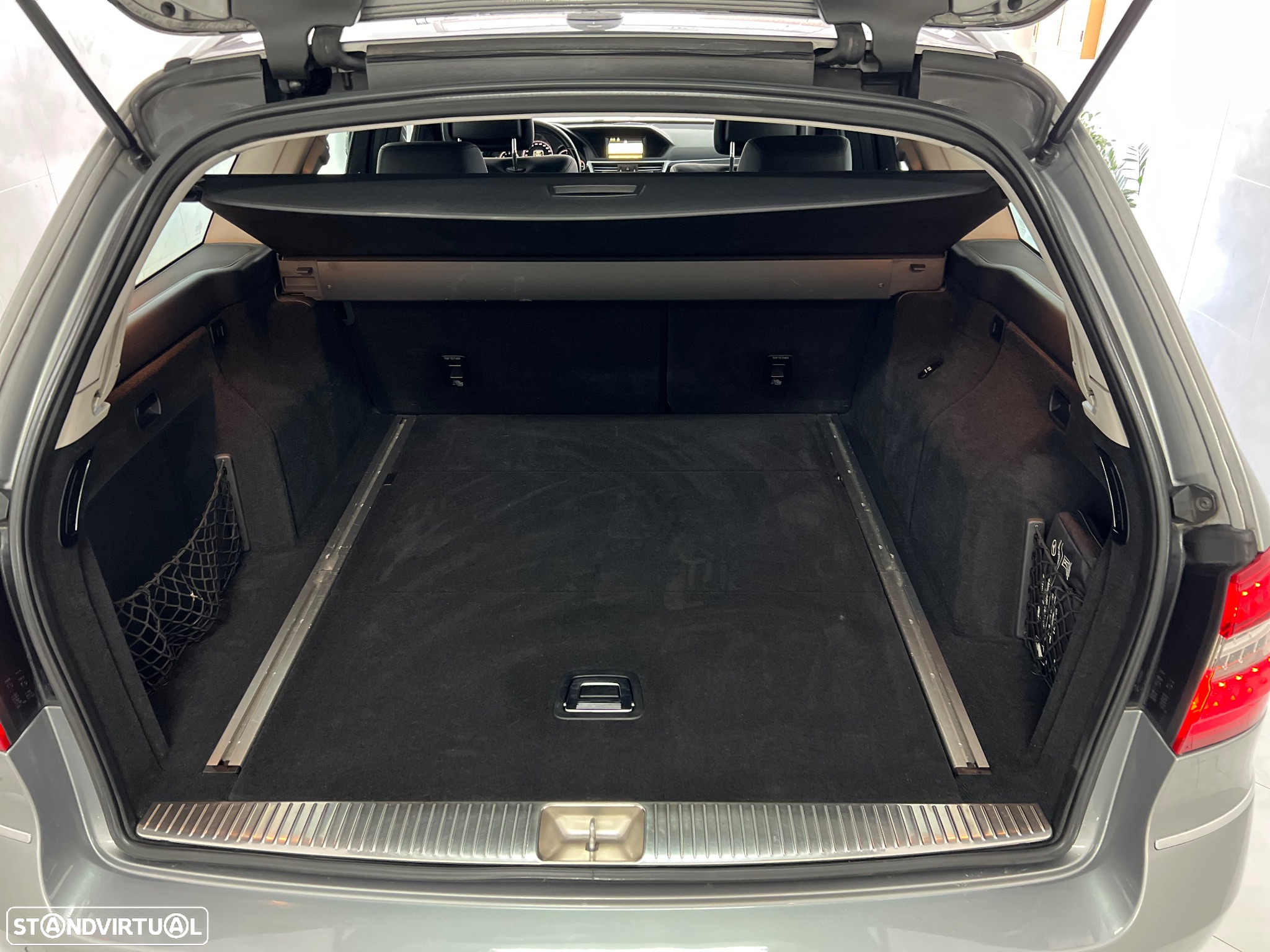 Mercedes-Benz E 250 CDi Avantgarde BlueEfficiency - 28
