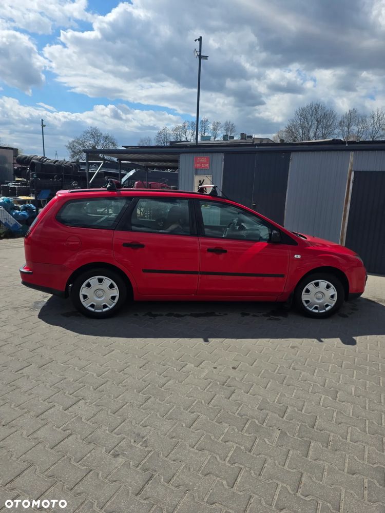 Ford Focus 1.6 TDCi Ambiente - 22