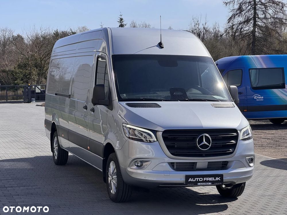 Mercedes-Benz Sprinter - 2
